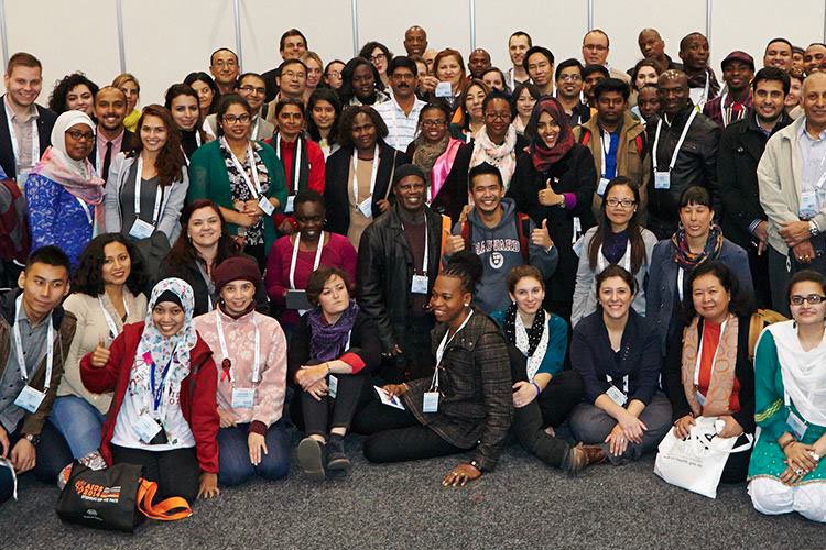 Programa de Becas AIDS 2016